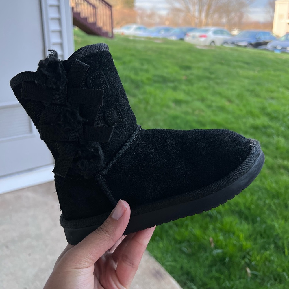 Koala bear by Uggs - toddler boots size 11c